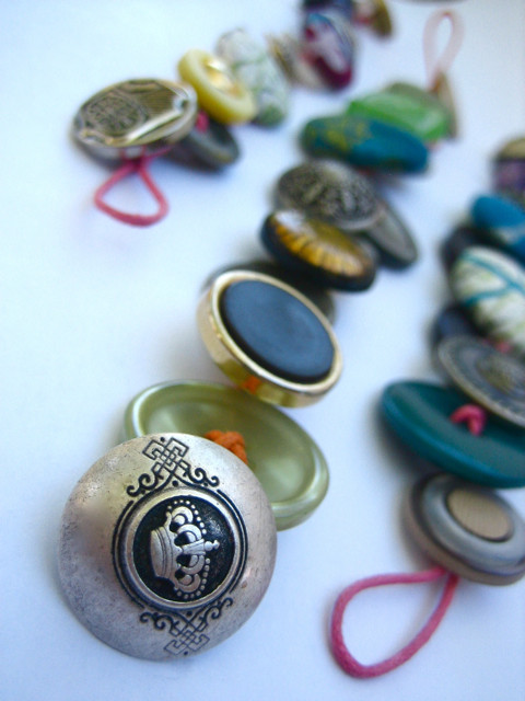 button bracelet